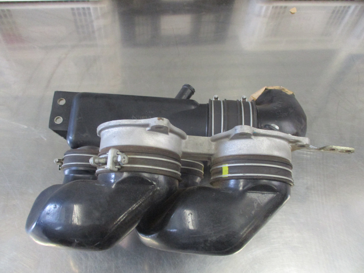 Isuzu MT133/FSS/FTS Truck Genuine Inlet Manifold Pipe Used Part