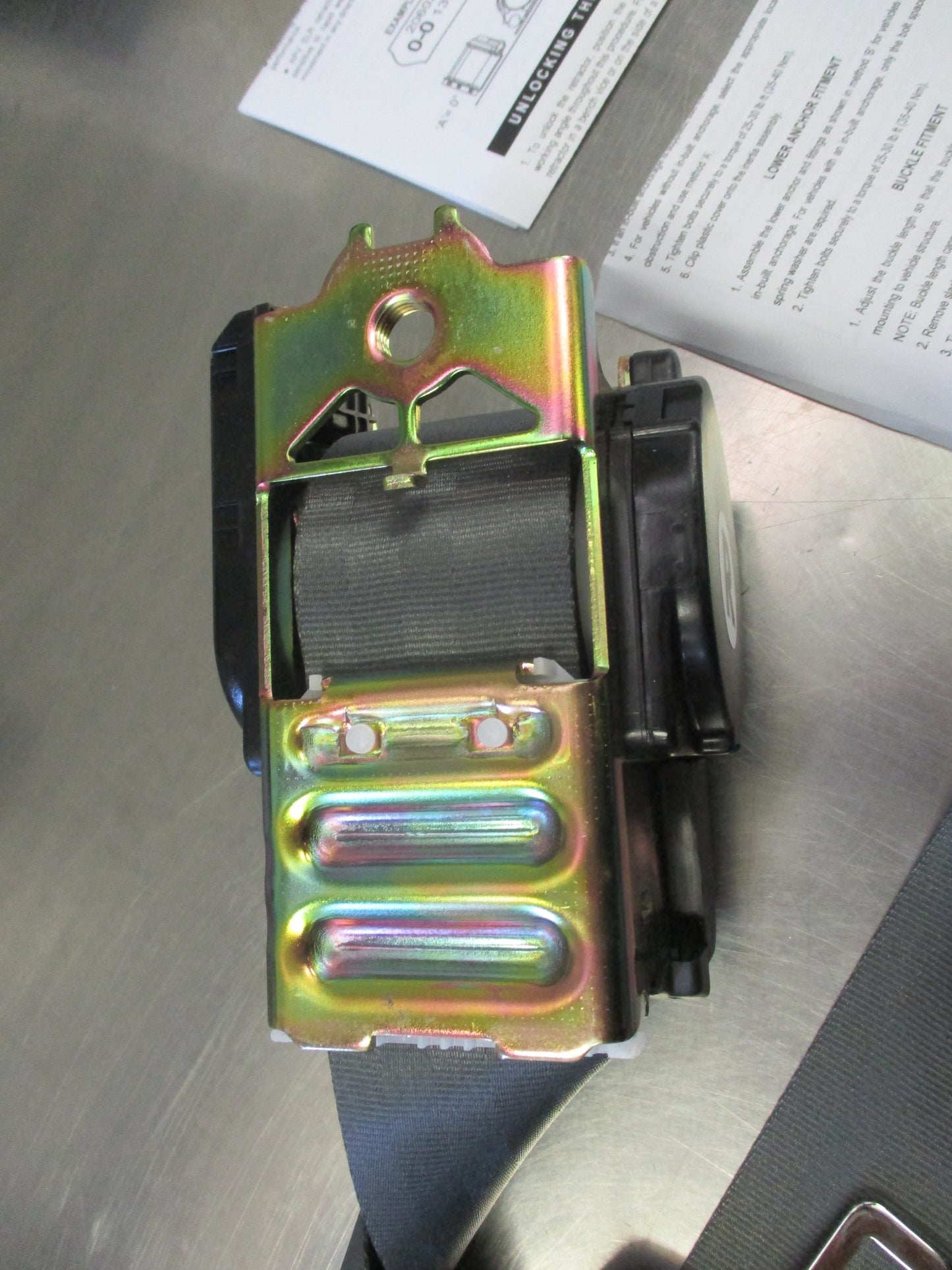 APV-S Right Hand Front Seat Belt Suits Holden VR/VS Commodore New Part