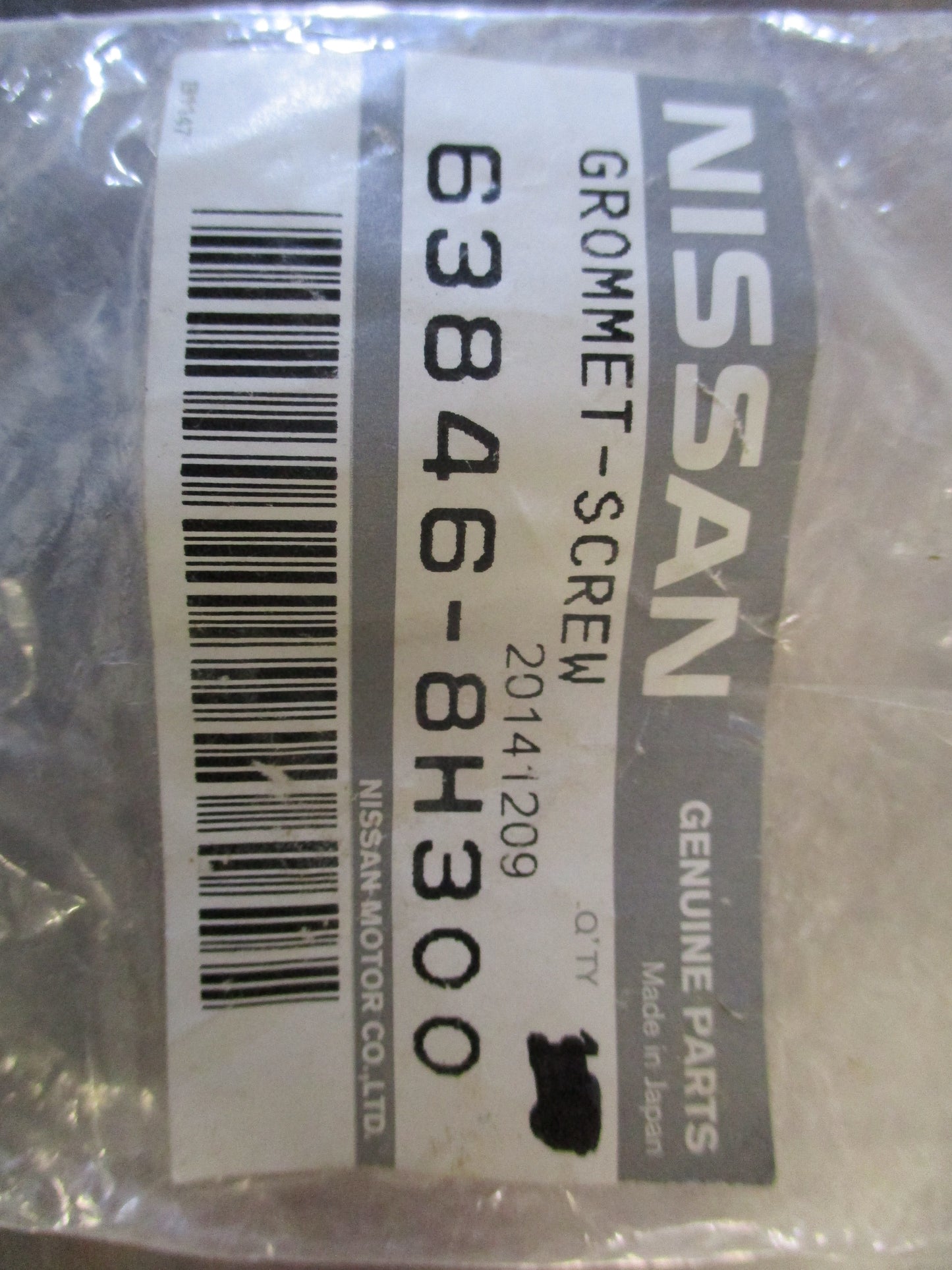 Nissan X-Trail Genuine Front Fender Grommet 5 Pack New Part