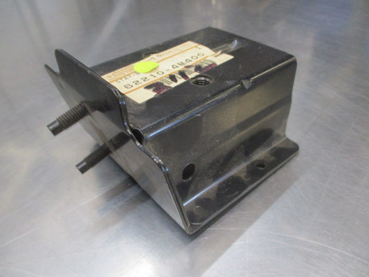 Nissan Pulsar Genuine Right Hand Front Bumper Stay New Part