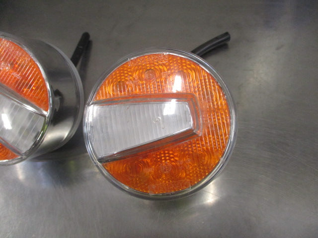 Mitsubishi MQ Triton Genuine Bull Bar Front Indicator-Park Light (Pair) Used VGC