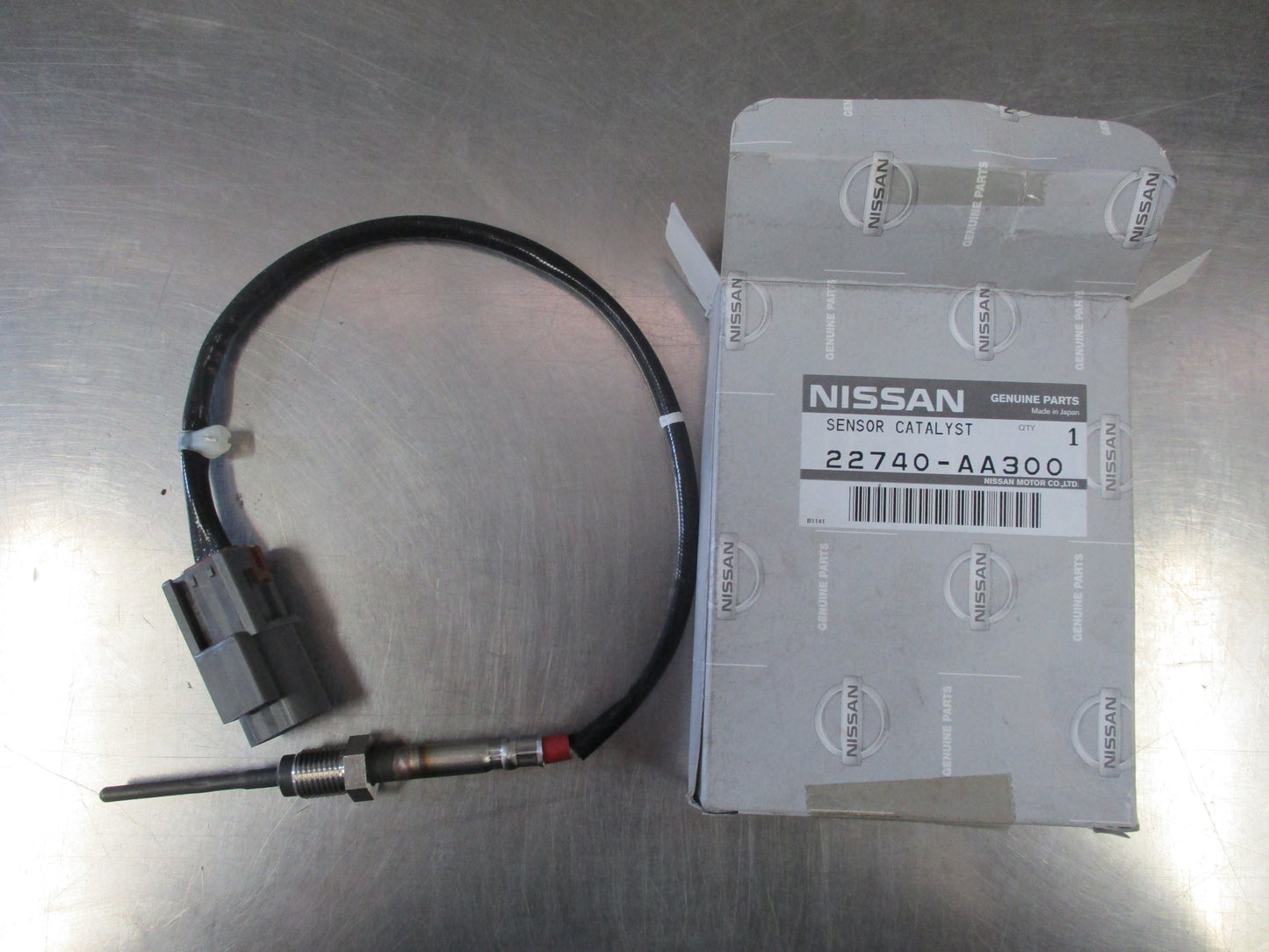 Nissan Skyline R34 Genuine Exhaust Temperature Sensor New part