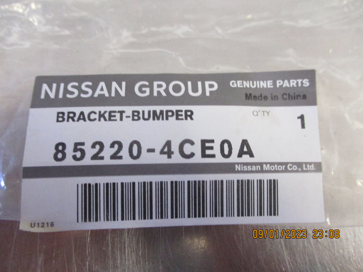 Nissan X-Trail T32 Genuine Right Hand Rear Bumper Bracket New Part