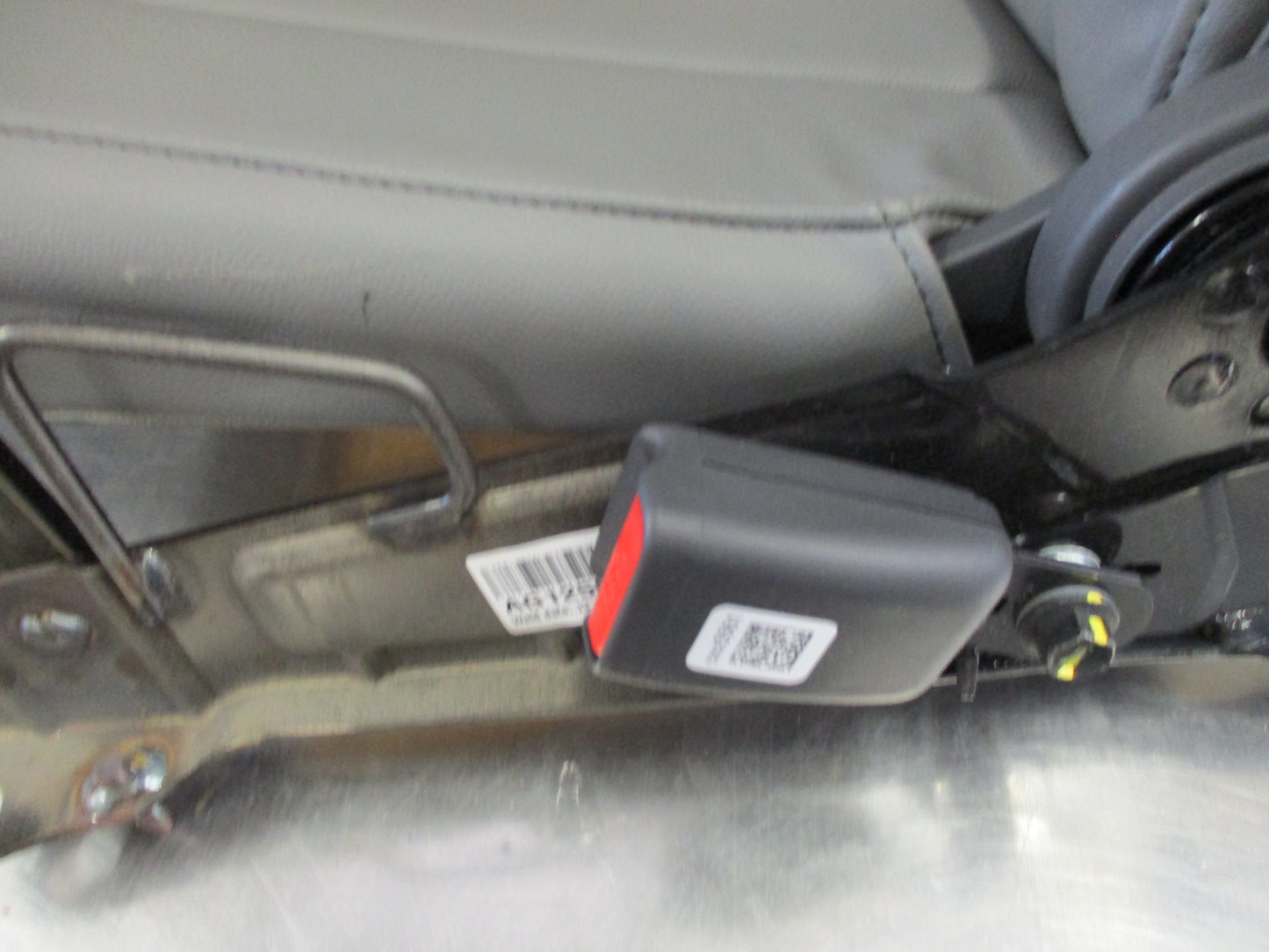 Holden Colorad7/Trailblazer Genuine Leather 3Rd Row Drivers Seat New Part