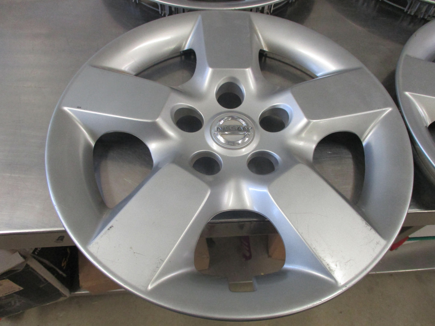 Nissan Xtrail T31 Genuine Hub Cap Set 4 Used Part VGC