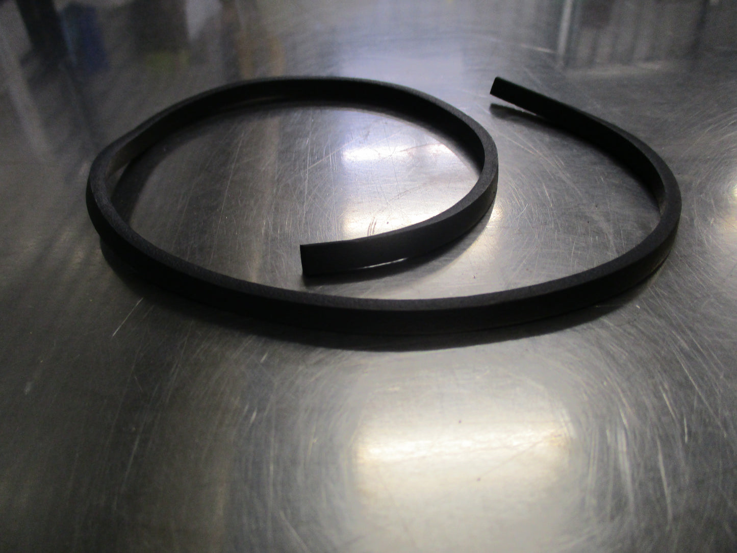 Mitsubishi Triton/Pajero 4D56 Genuine Timing Belt Cover Gasket New Part