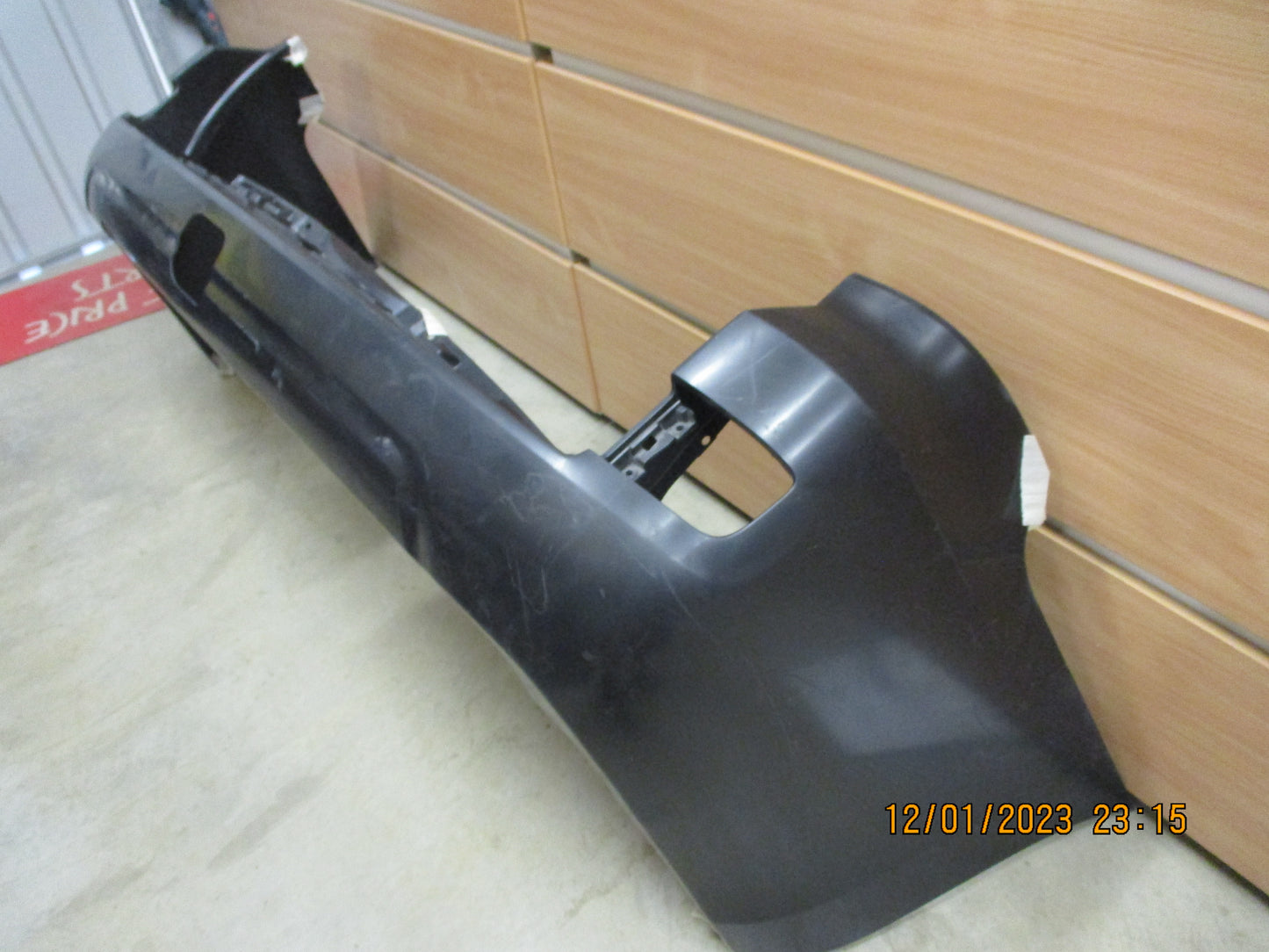 Toyota Landcruiser 200 Series Genuine Rear Bumper Bar Cover New Part