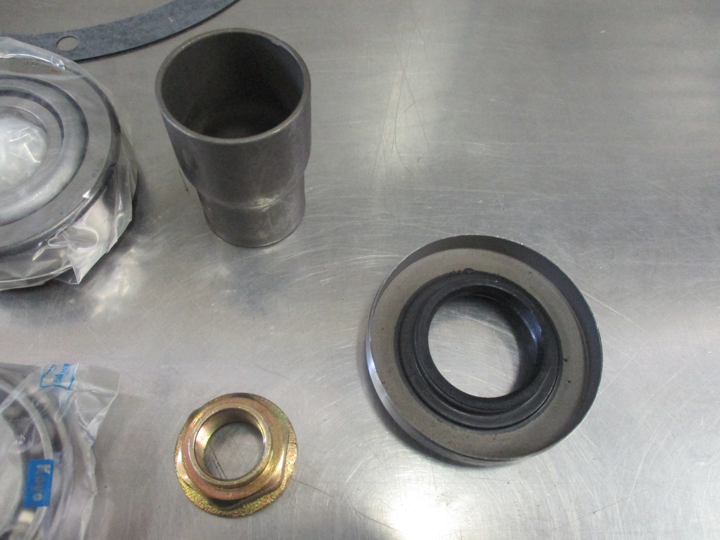 Terrain Tamer Rear Diff Bearing Kit Suits Toyota Hilux LN106/4Runner/Bundera Incomplete See Ad
