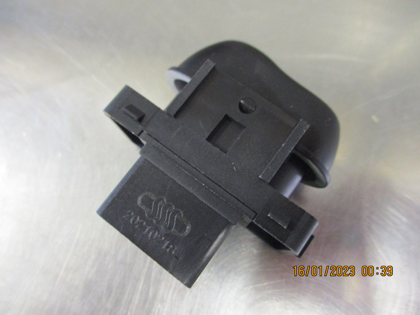 SSS Auto Single 1 Button 7Pins Suits Ford AU Falcon Left Front Or Both Rear New Part