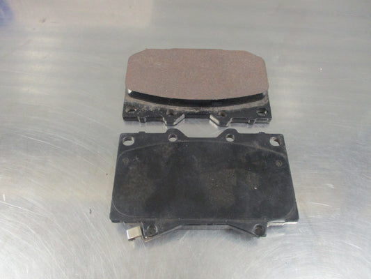Set of 2 Front Brake Pads Suits Toyota Landcruiser 70/100 Series New Part