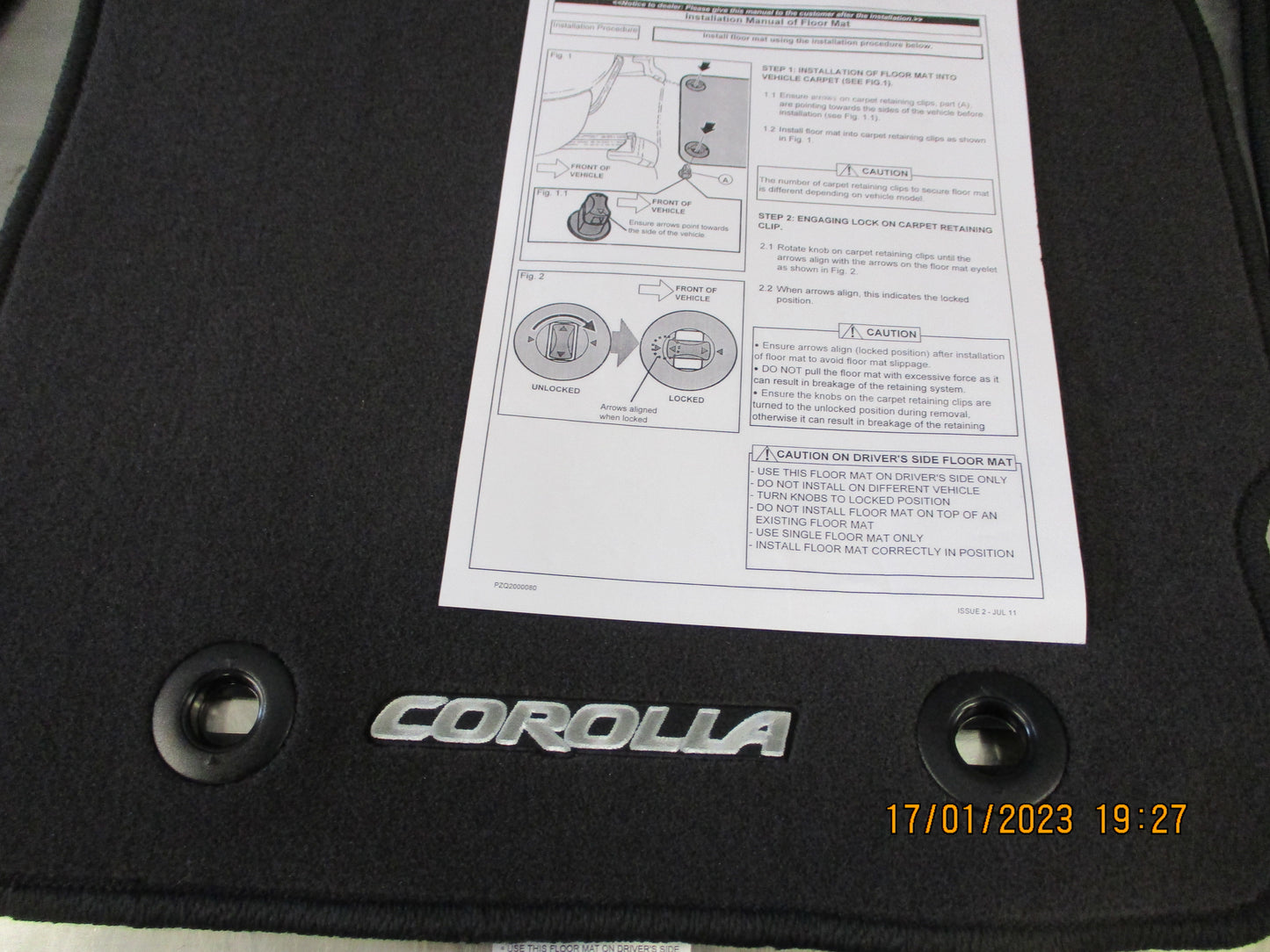 Toyota Corolla Hatch Ascent Sports Genuine Set Of 4 Carpet Mat Set New Part