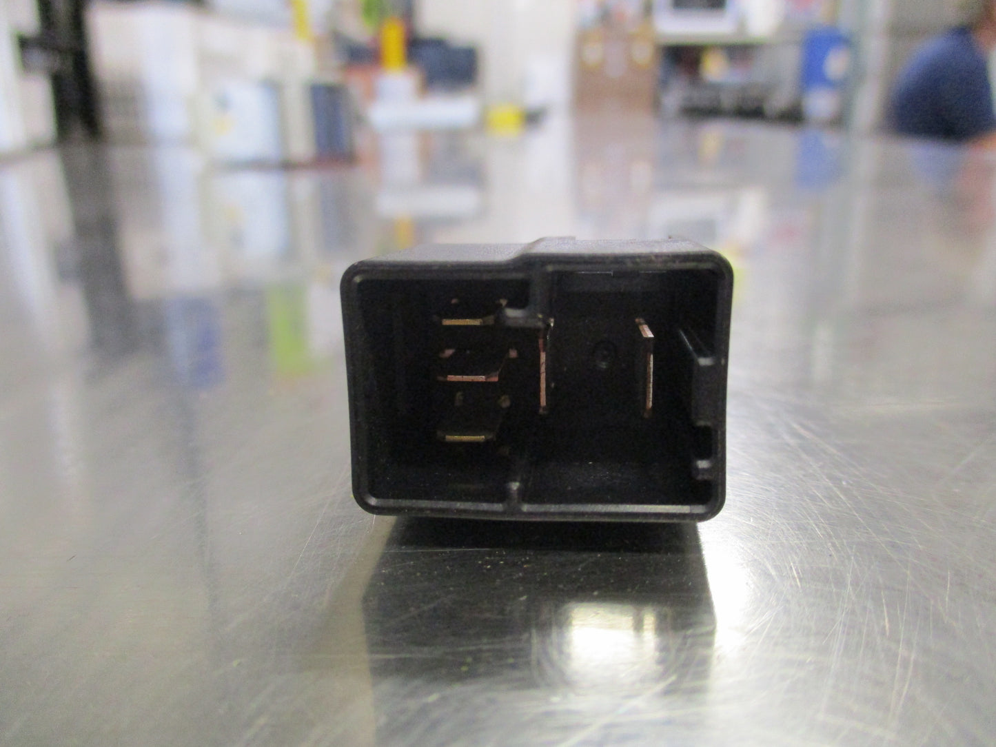 Nissan Almera Genuine Multi-Use 5 Pin Relay New Part