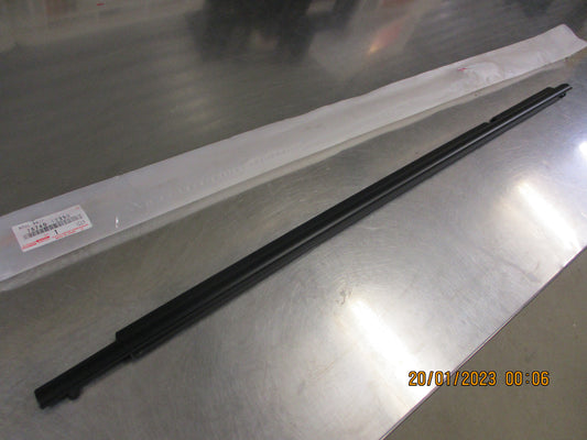 Toyota Corolla Sedan-Wagon Genuine Left Hand Rear Door Moulding New Part