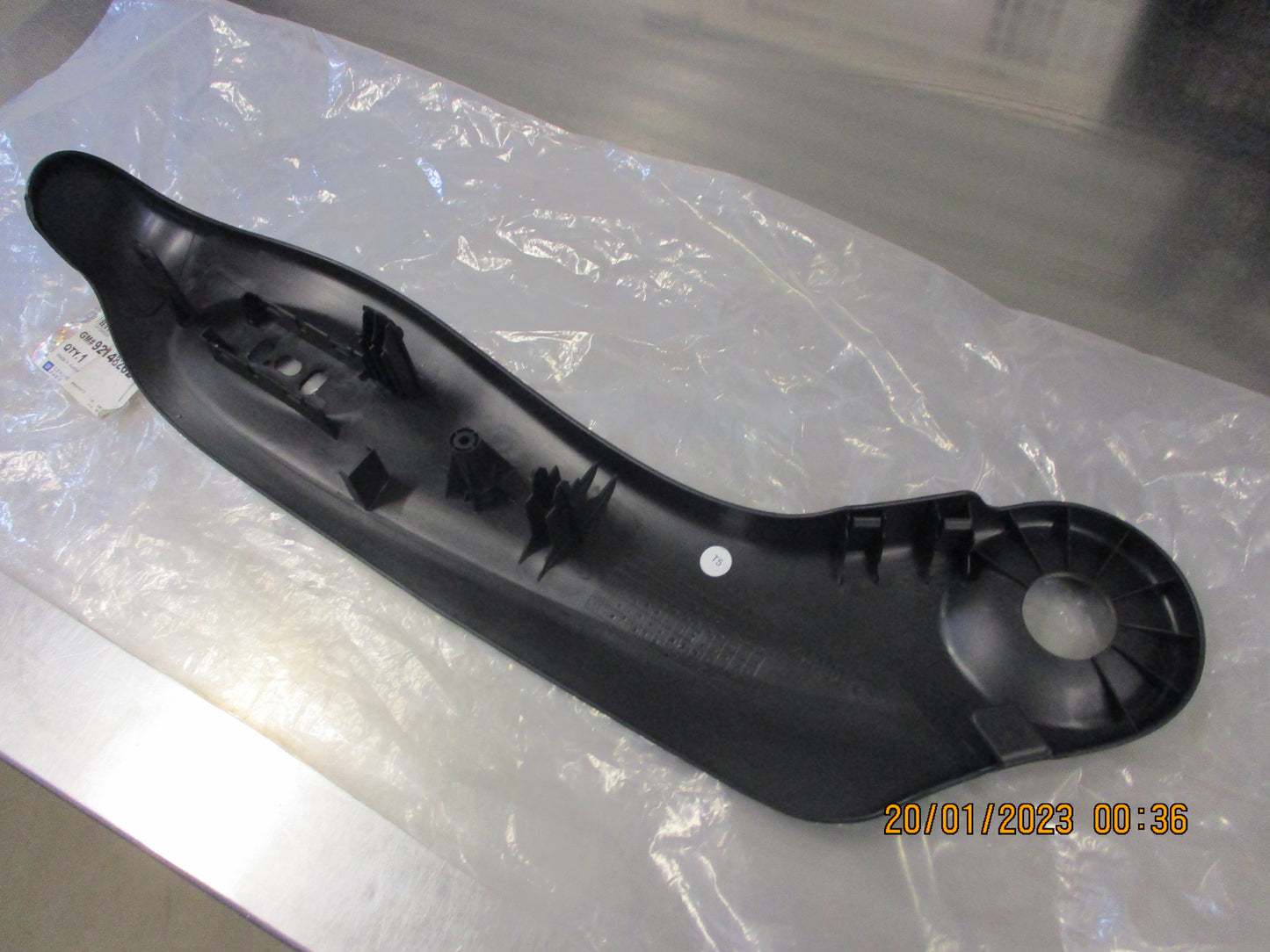Holden VX-VY-VZ Commodore Genuine Drivers Seat Trim Black New Part
