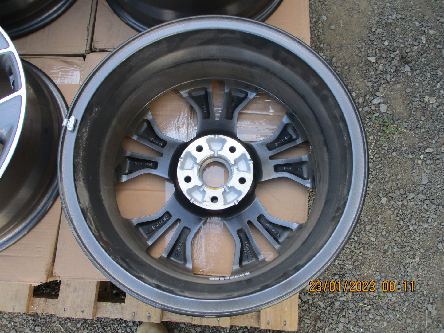 Hyundai Elantra Genuine Set of 4 Alloy Wheels 18-H2X7.5-J (No Centre Caps) Used Part