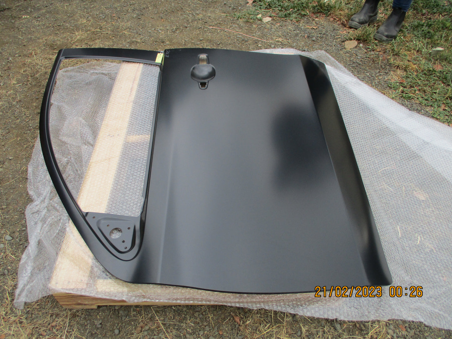 Mitsubishi MQ Triton Genuine Left Hand Front Door Skin Panel New Part