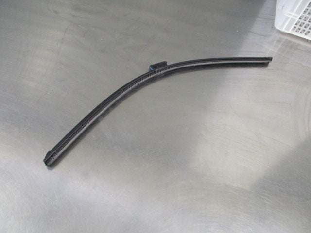 Holden Astra J Genuine 625mm Left Hand Wiper New Part