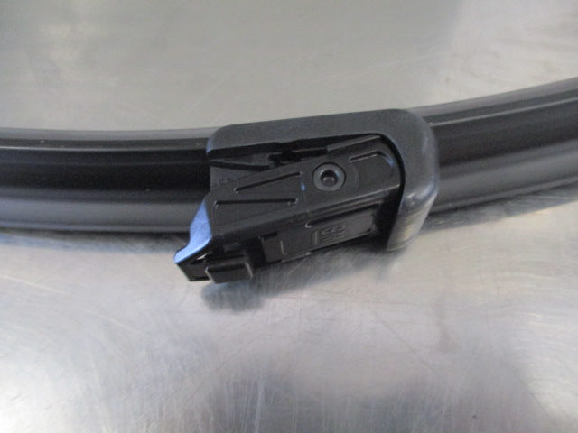 Holden Astra J Genuine 625mm Left Hand Wiper New Part