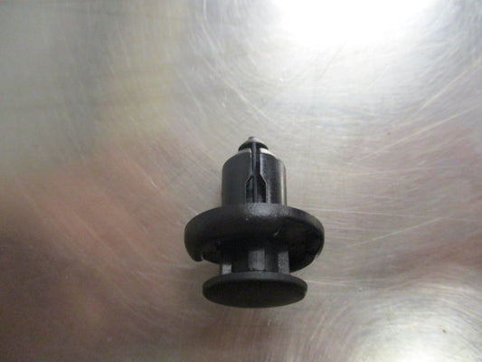 Honda Accord/Civic/CR-V/CRX/Odyssey/Prelude/Integra Fender Flare Rivet Clip New Part