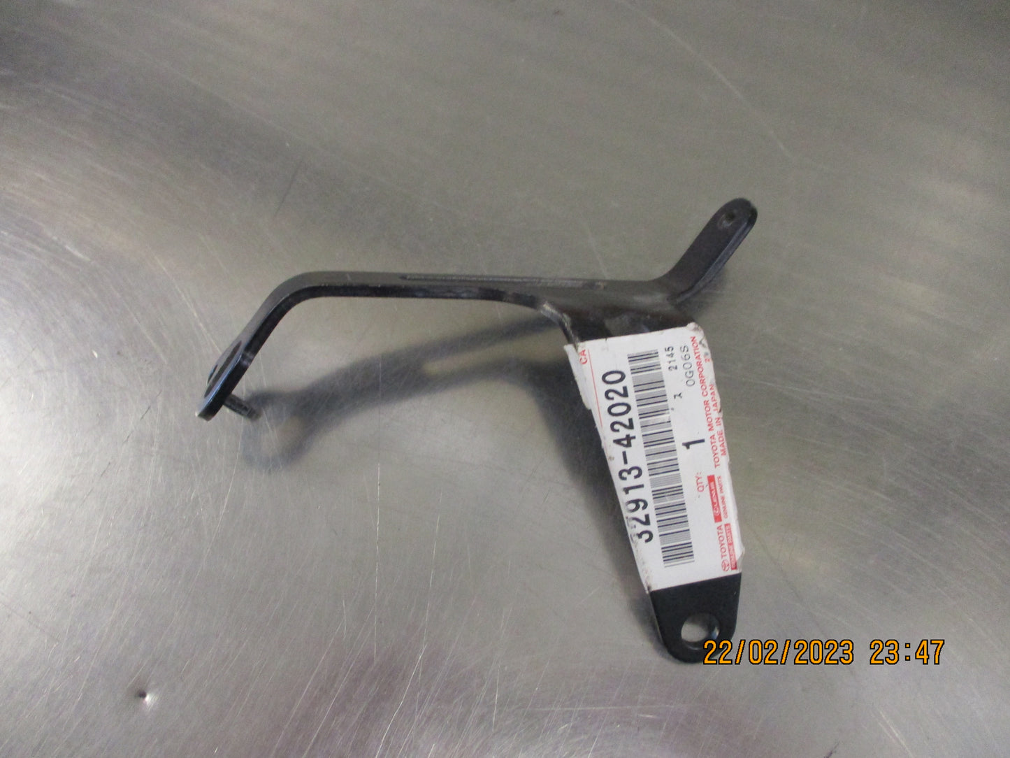 Toyota Rav4 Genuine Front Right Hand Upper Bracket New Part