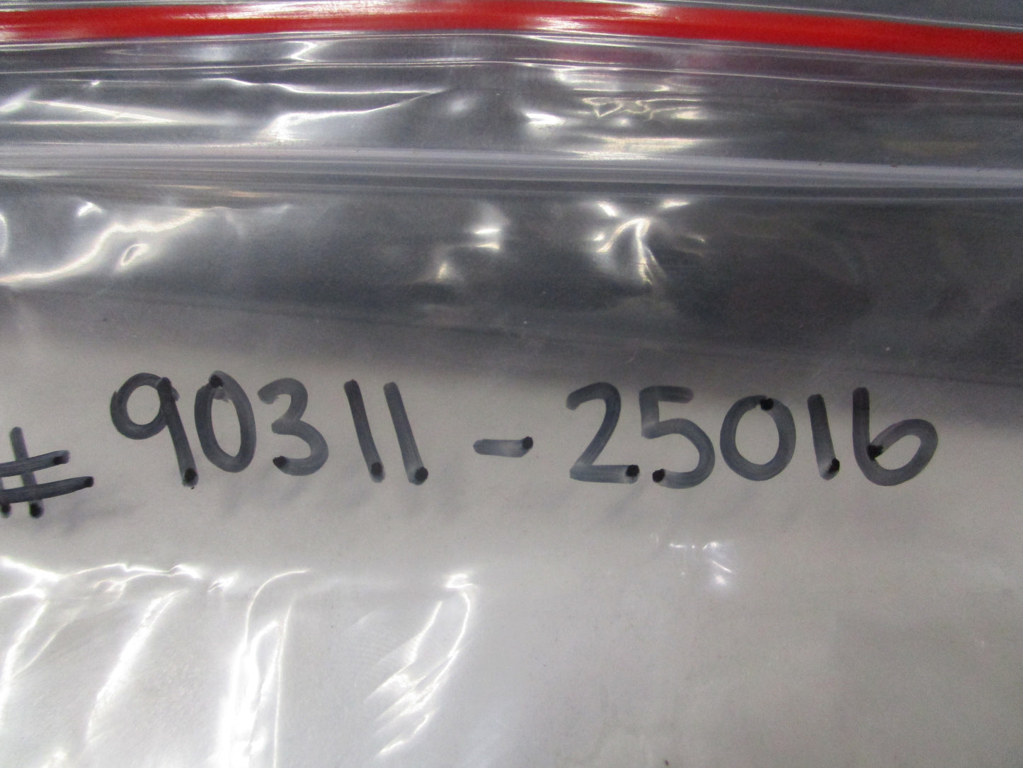 Toyota Celica/Corolla/Echo Genuine Oil Seal New Part