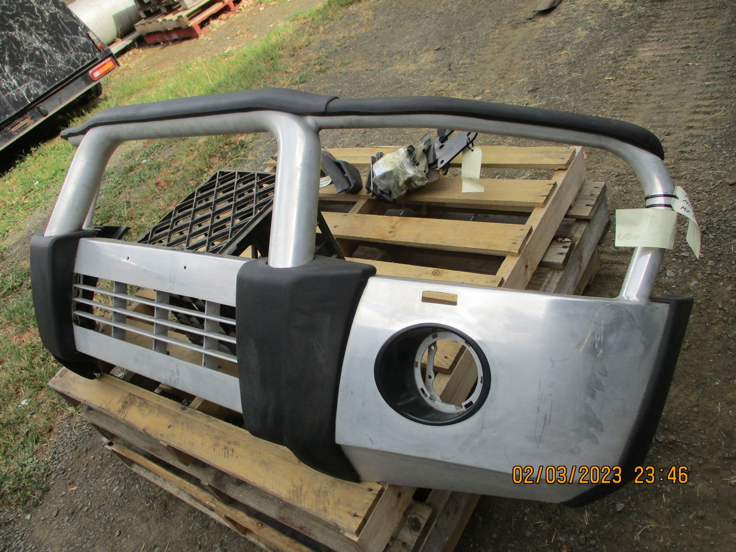 Mitsubishi NS/NT Pajero Genuine Alloy Bull Bar Kit New Part