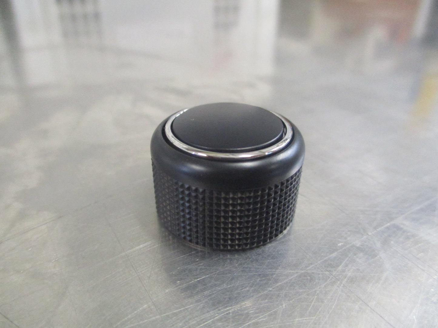 Toyota Landcruiser Prado Genuine Radio Reciever Switch Knob New Part