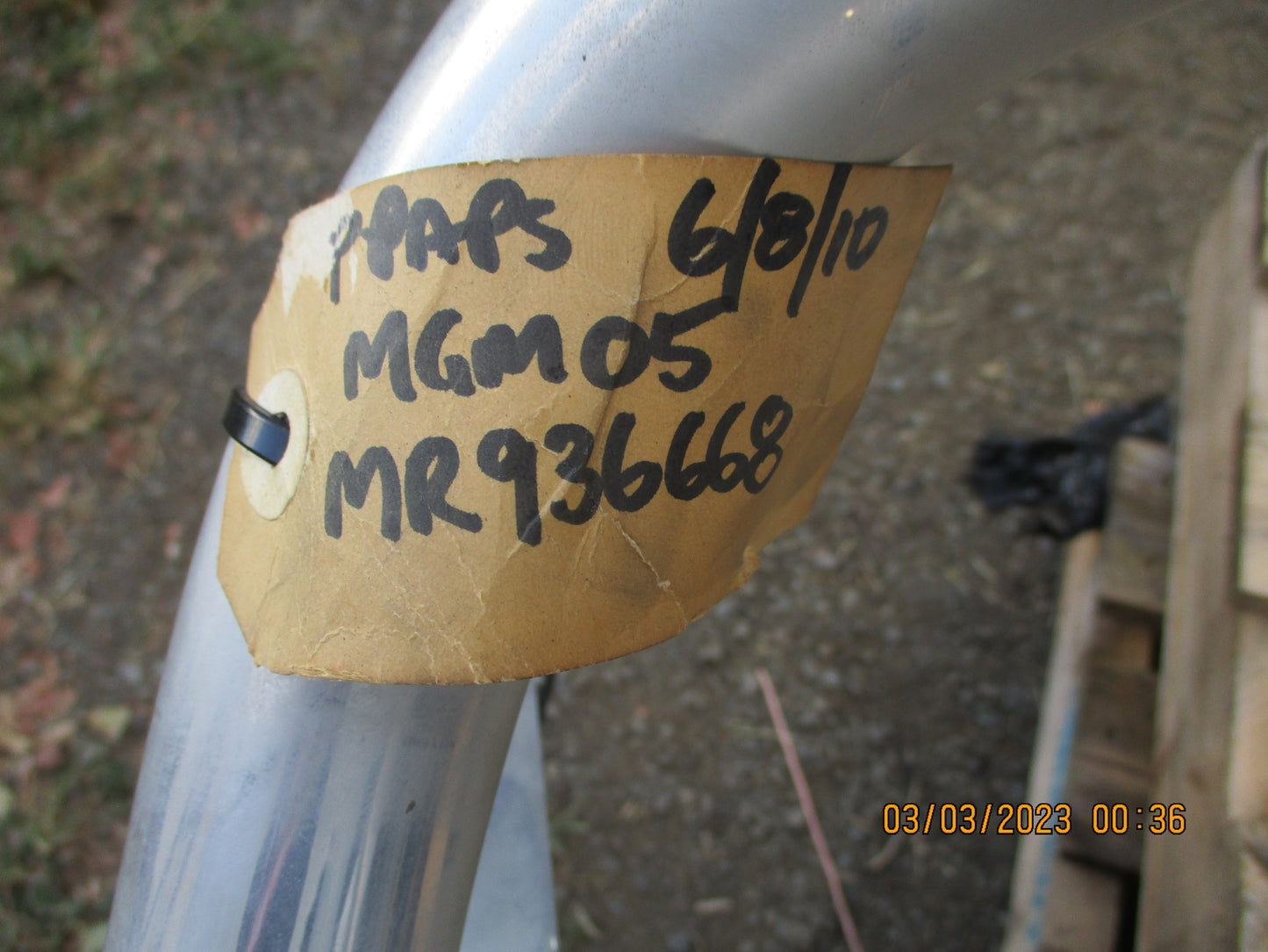 Mitsubishi MN Triton Genuine Alloy Bull Bar Kit New Part