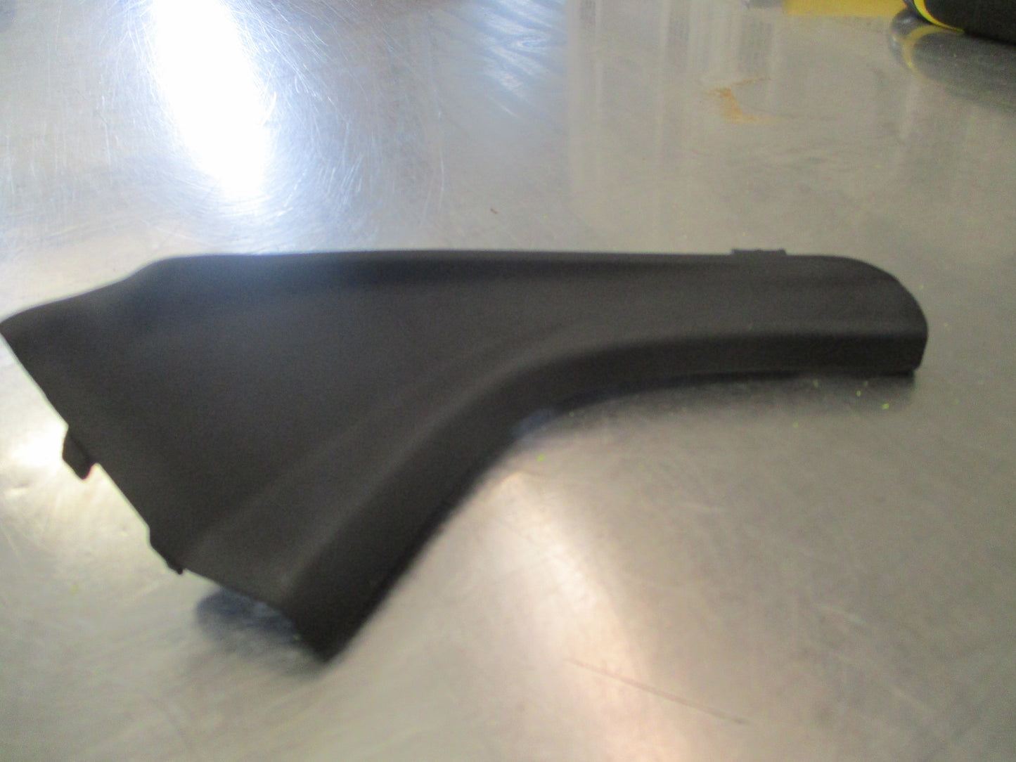 Toyota RAV4 Genuine Front Right Hand Fender To Cowl Side Seal New Part