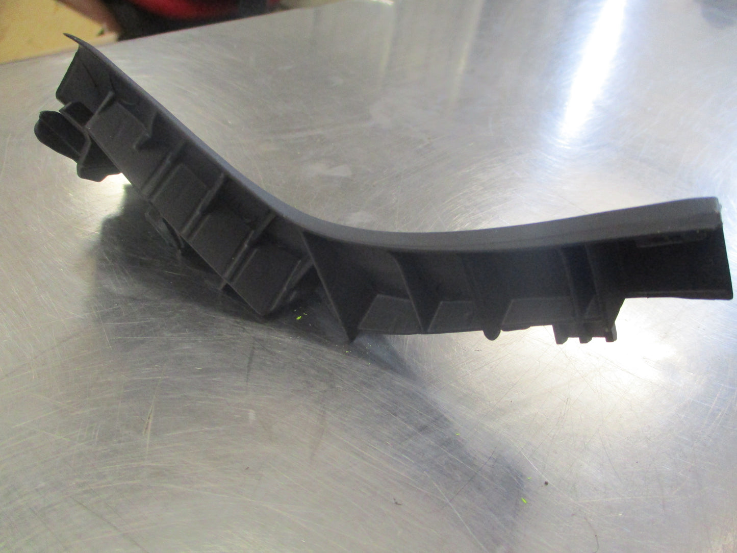 Toyota RAV4 Genuine Front Right Hand Fender To Cowl Side Seal New Part