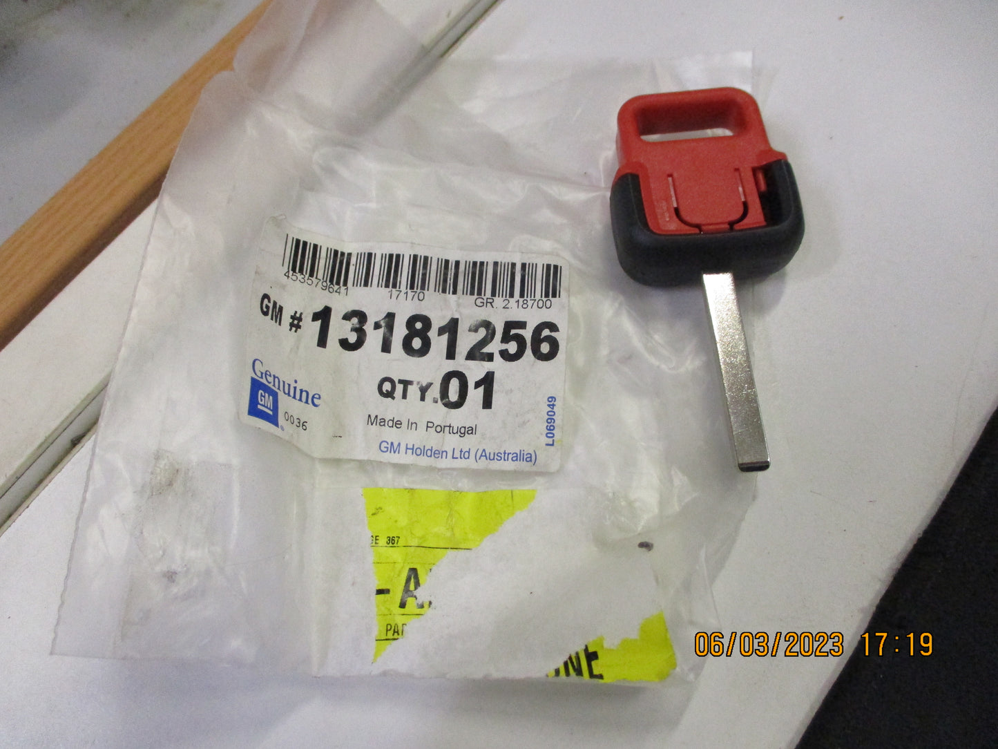 Holden Astra-Zafira Genuine Uncut Key New Part