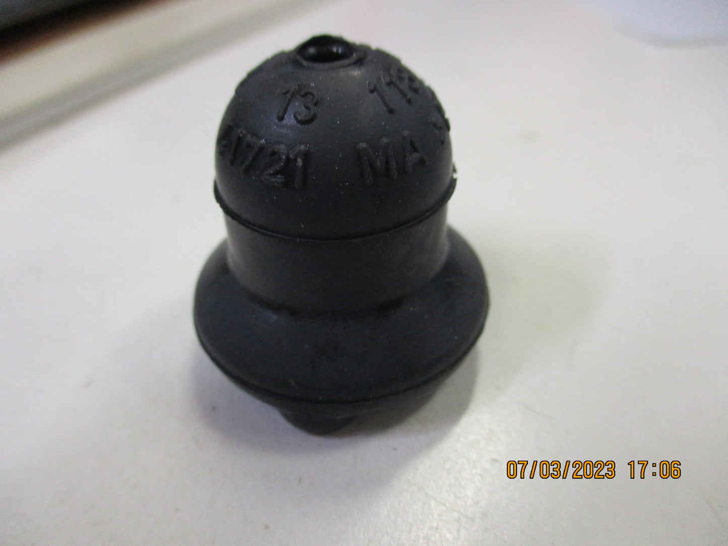 Holden Corsa-C/Tigra-B Genuine Buffer Coolant Holder Support New Part