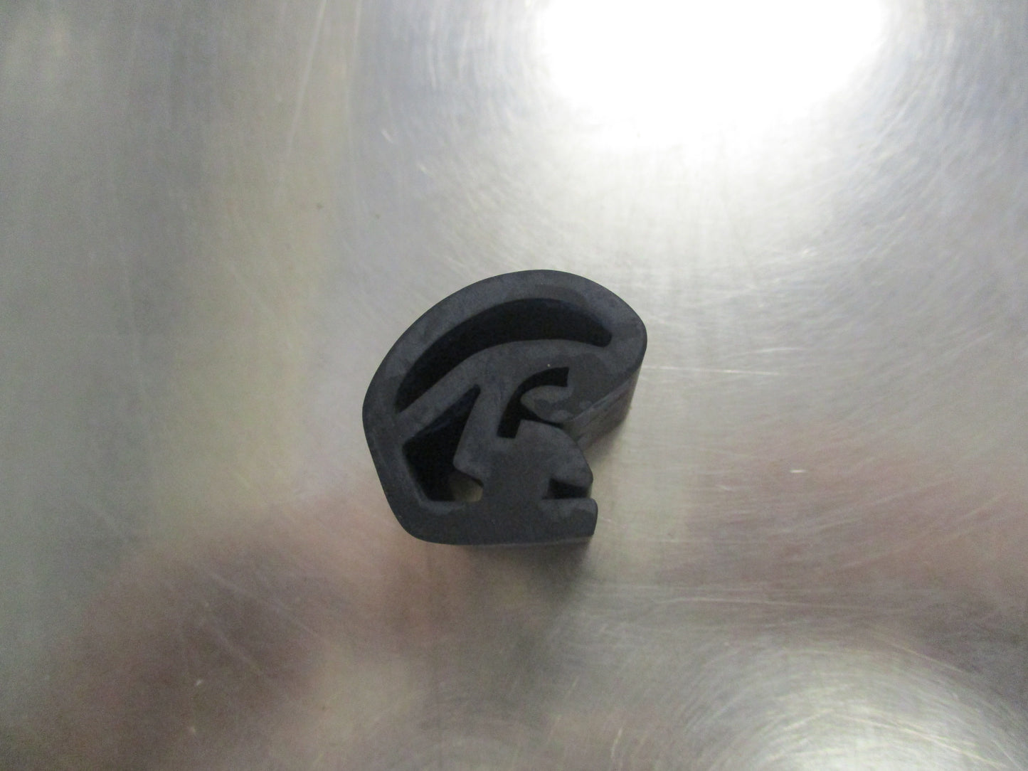 Mitsubishi Pajero/Triton Genuine Bonnet Rubber Damper New Part