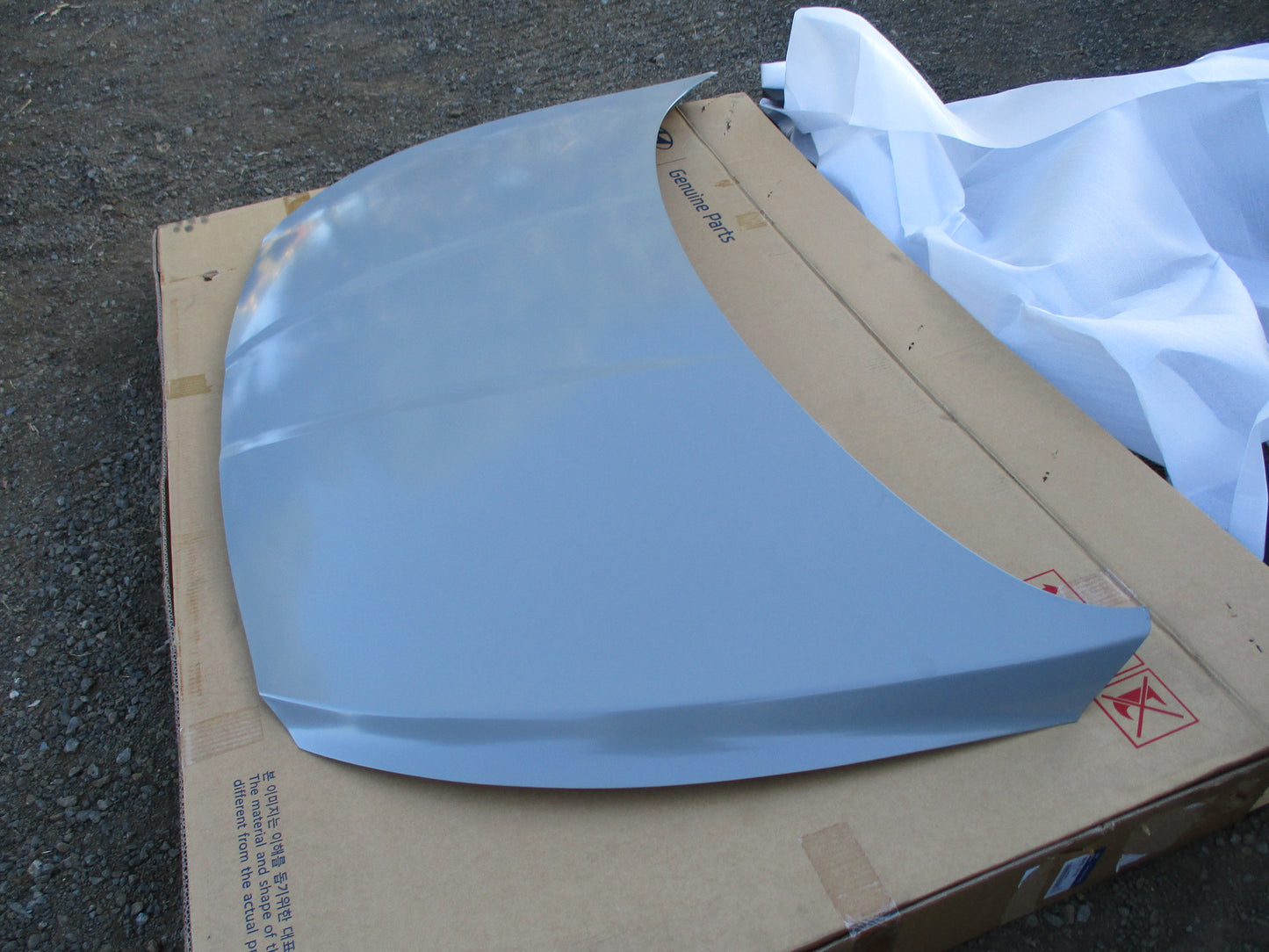 Hyundai Accent Genuine Bonnet Assembly Panel New Part