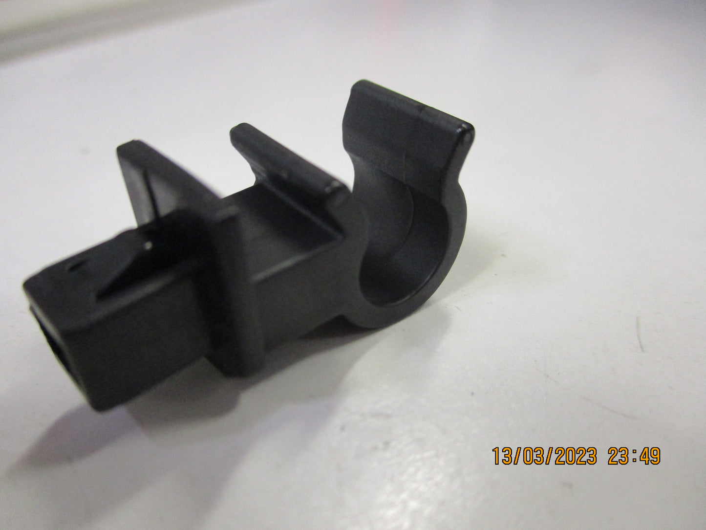 Nissan Skyline GT-R/GTS R33 Genuine Bonnet Rod Retainer Clip New Part