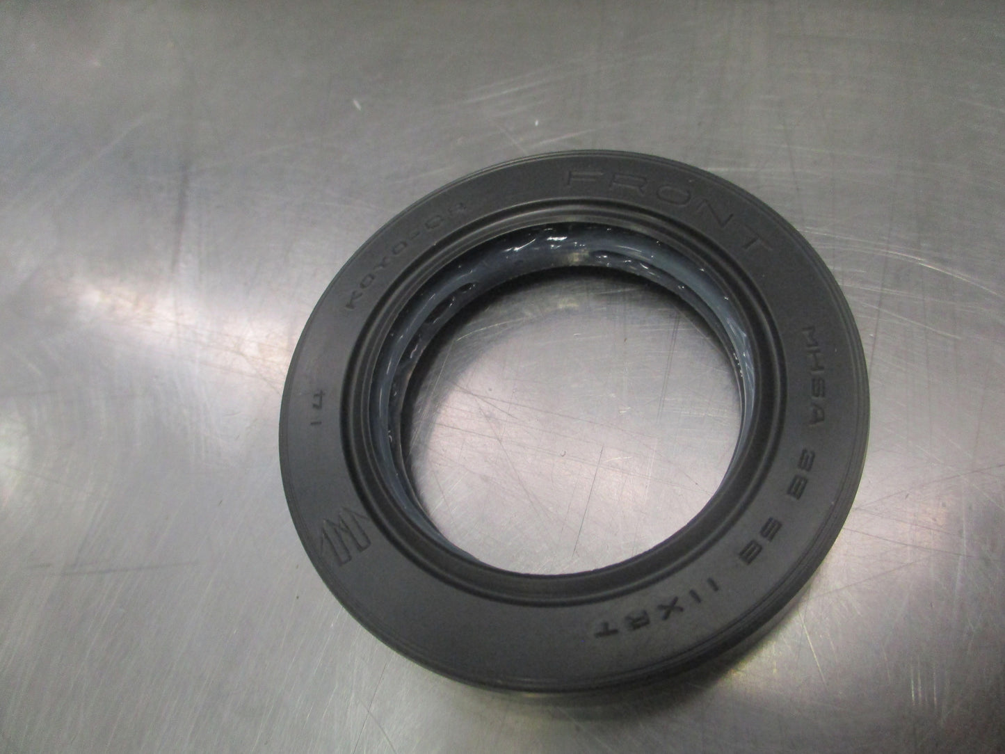 Toyota 4Runner/Hilux Genuine Transfer Output Shaft Type T Oil Seal New Part
