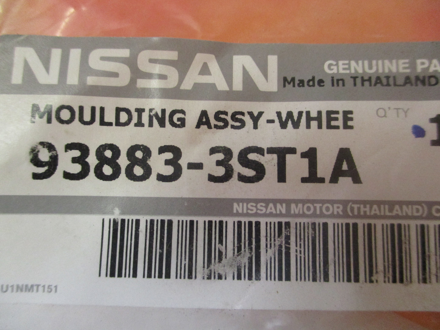 Nissan Pulsar Genuine Left Hand Rear Wheel Opening Moulding New Part