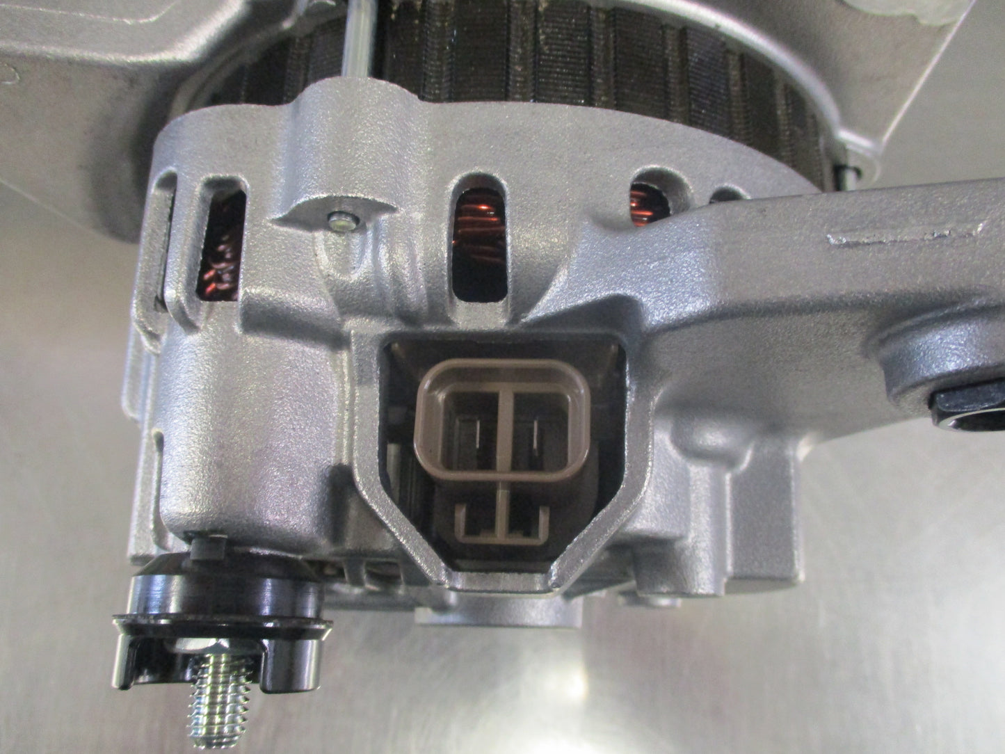 Holden VT-VX-VY V6 Commodore Genuine V6 Alternator New Part