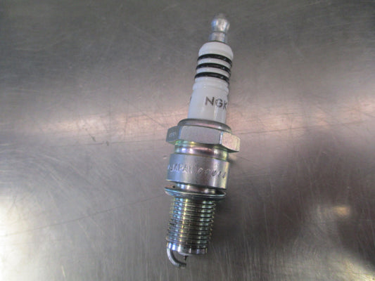 NGK Spark Plug Set Of 4 Suits Volvo 242 GLT New Part