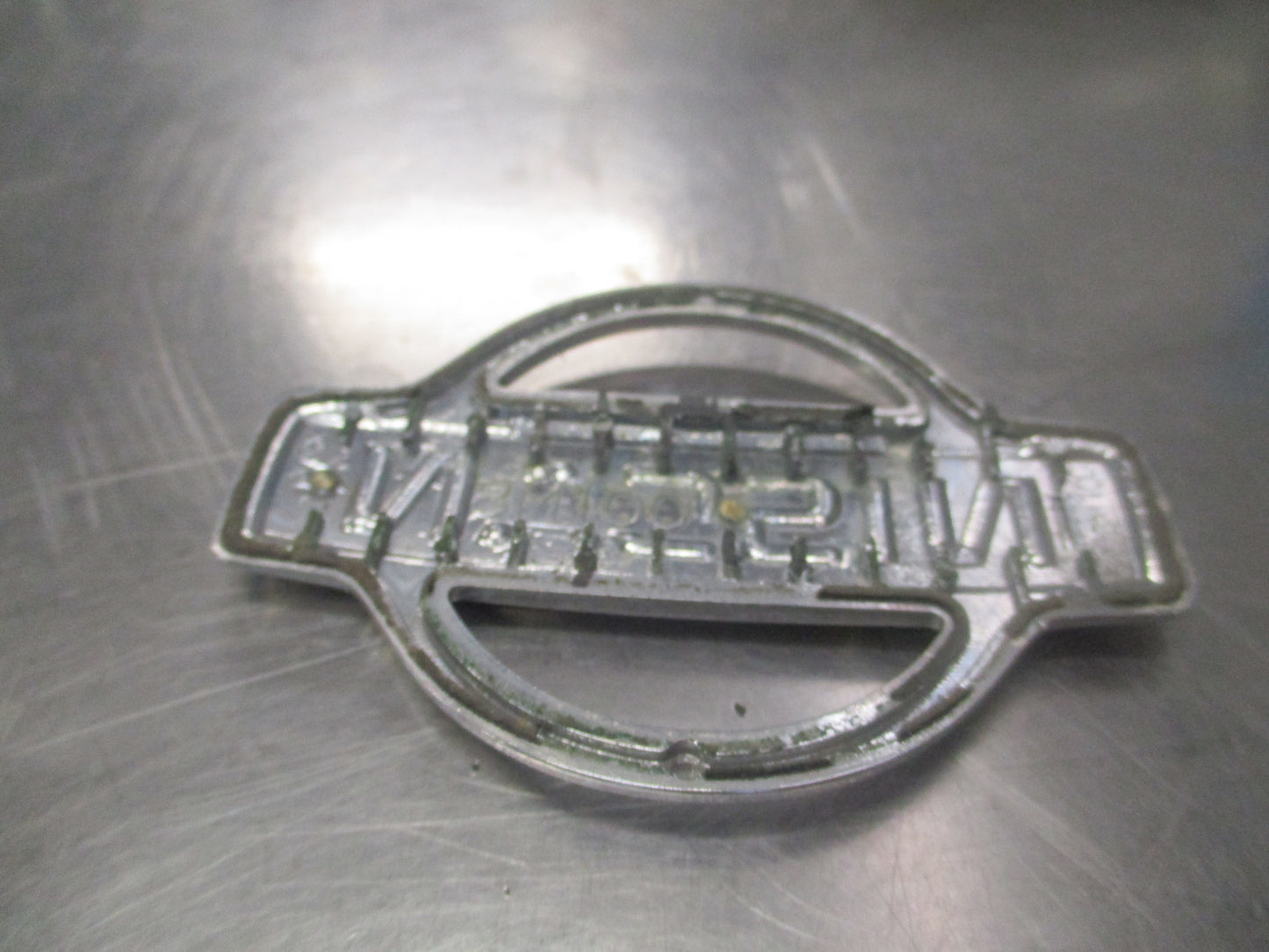 Nissan Pulsar Genuine Radiator Grill Emblem Used Part