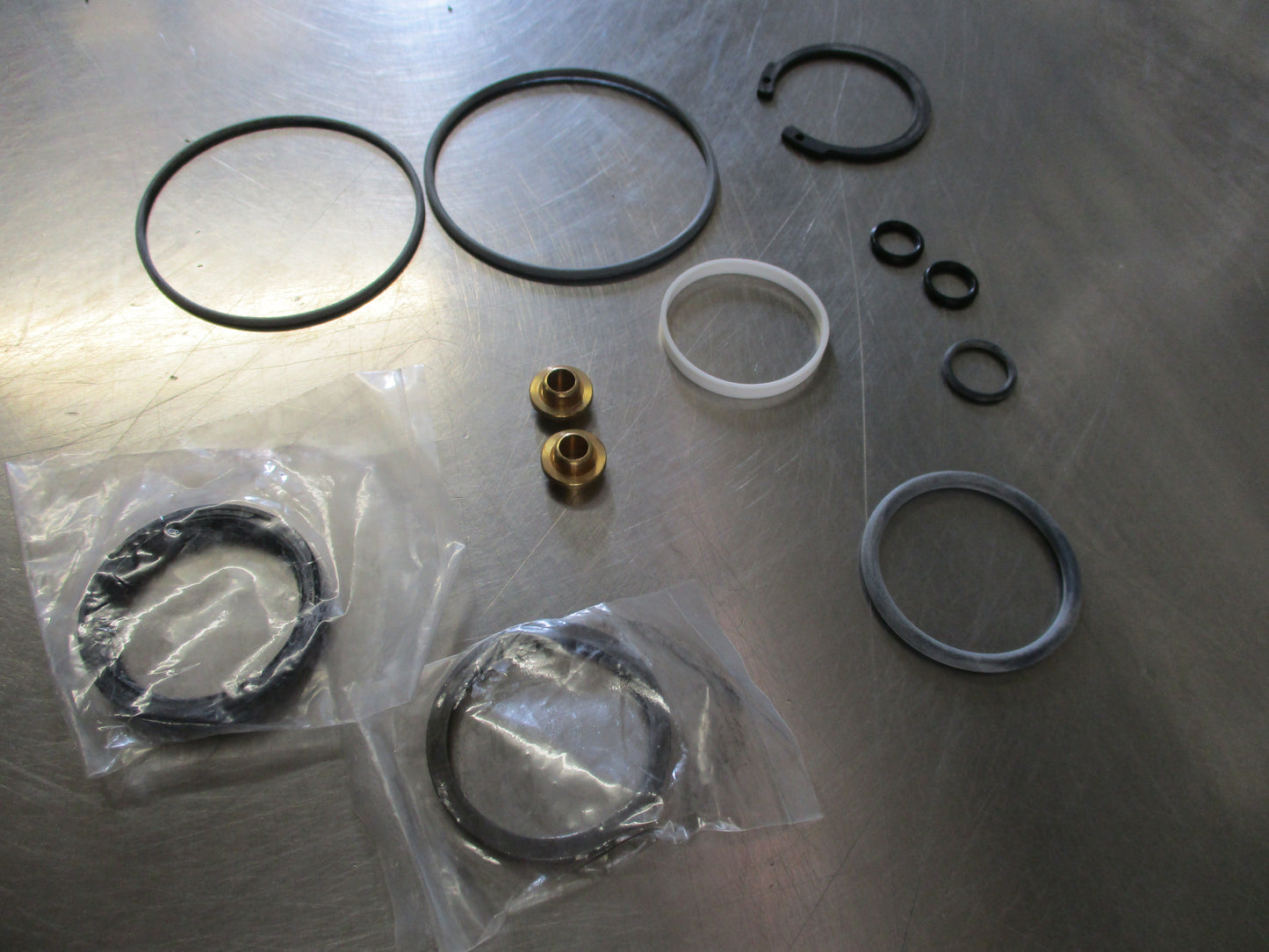 Toyota 4Runner/Hilux Genuine Power Steering Cross Shaft Overhole Gasket Kit New Part