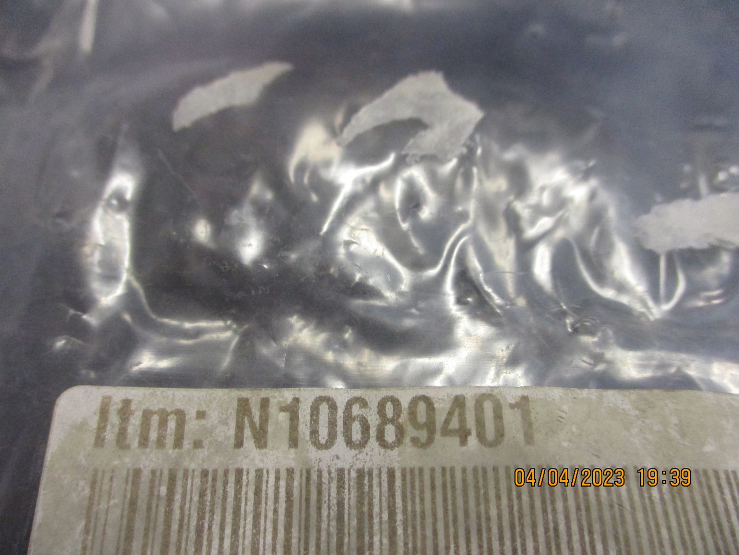 VW Touarge Genuine Coolant With Breather Hose Bracket New Part