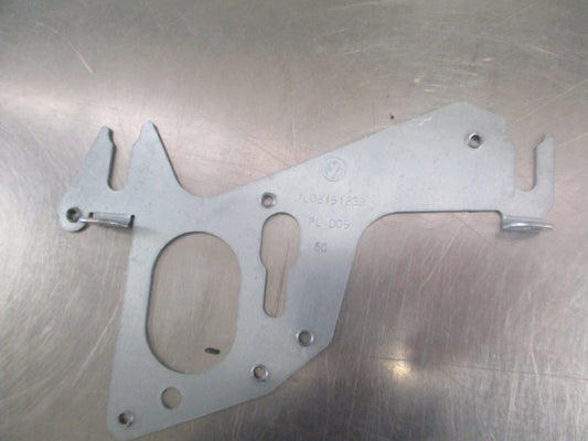 Volkswagen Amarok Genuine Retaining Plate New Part