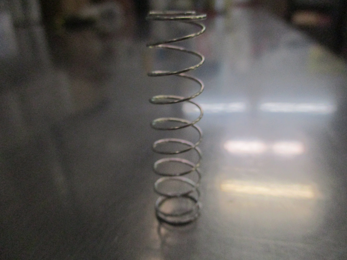 Nissan Pulsar NX Genuine Piston Return Spring New Part