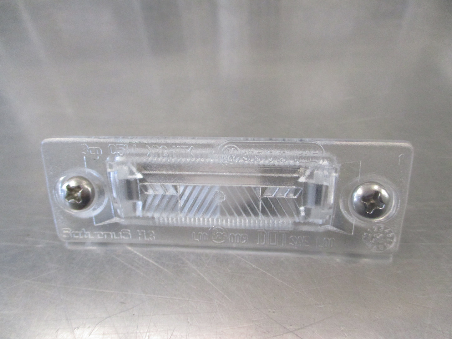 Volkswagen Jetta/Passat Genuine License Plate Lamp Assy New Part