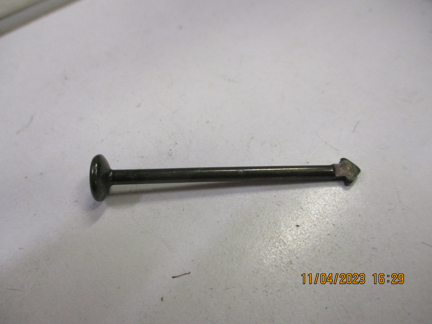 Nissan GQ/GU Patrol Genuine Rear Brake Drum Shoe Retainer Pin New Part