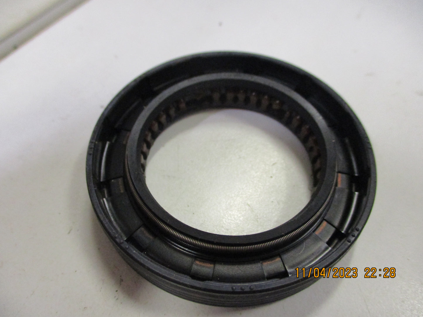 Mahindra Pickup Genuine Transfer Case Rear Out Put Seal New Part