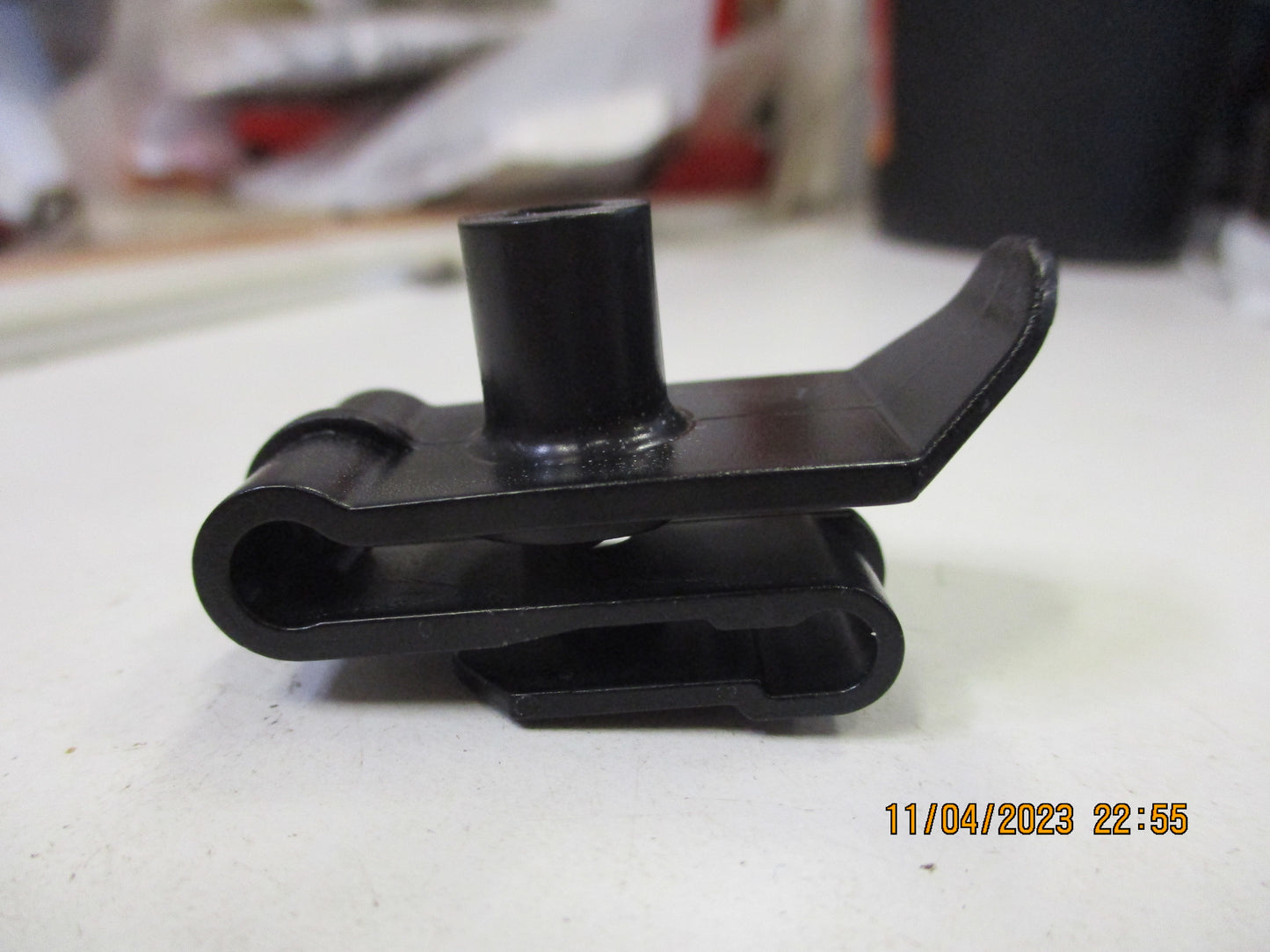 Toyota Corolla-Hilux-Landcruiser Genuine Front Bar Liner Retainer Clip Set New Part