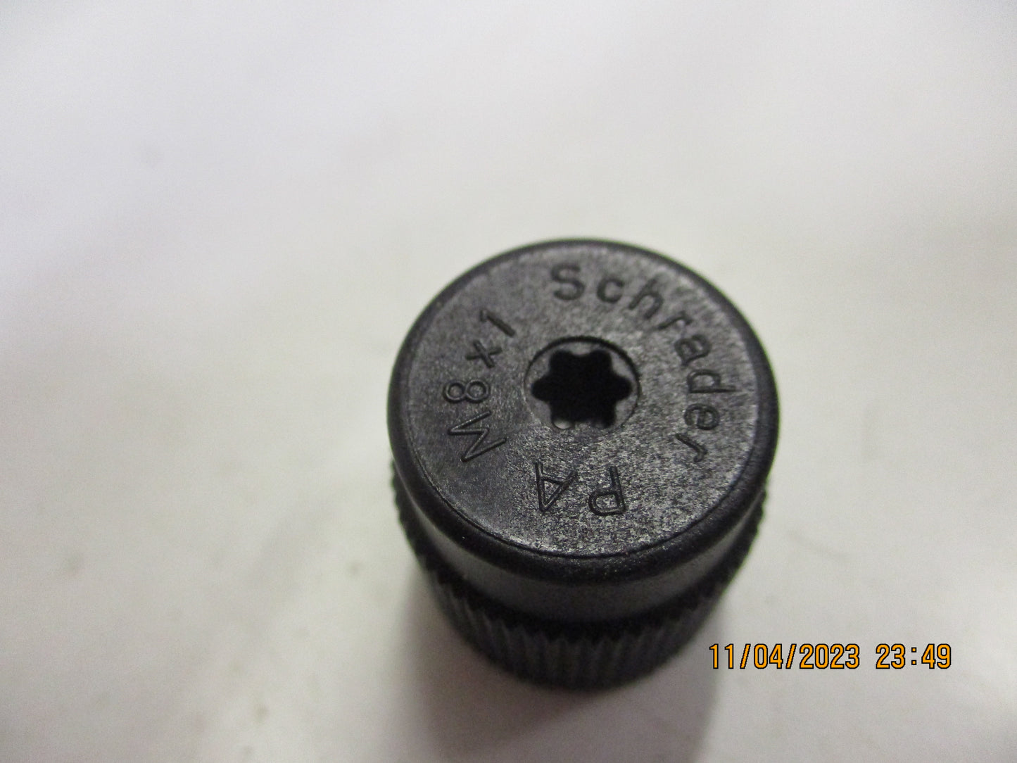 Holden Genuine M10 Air Conditioning Service Valve Fitting Cap New Part