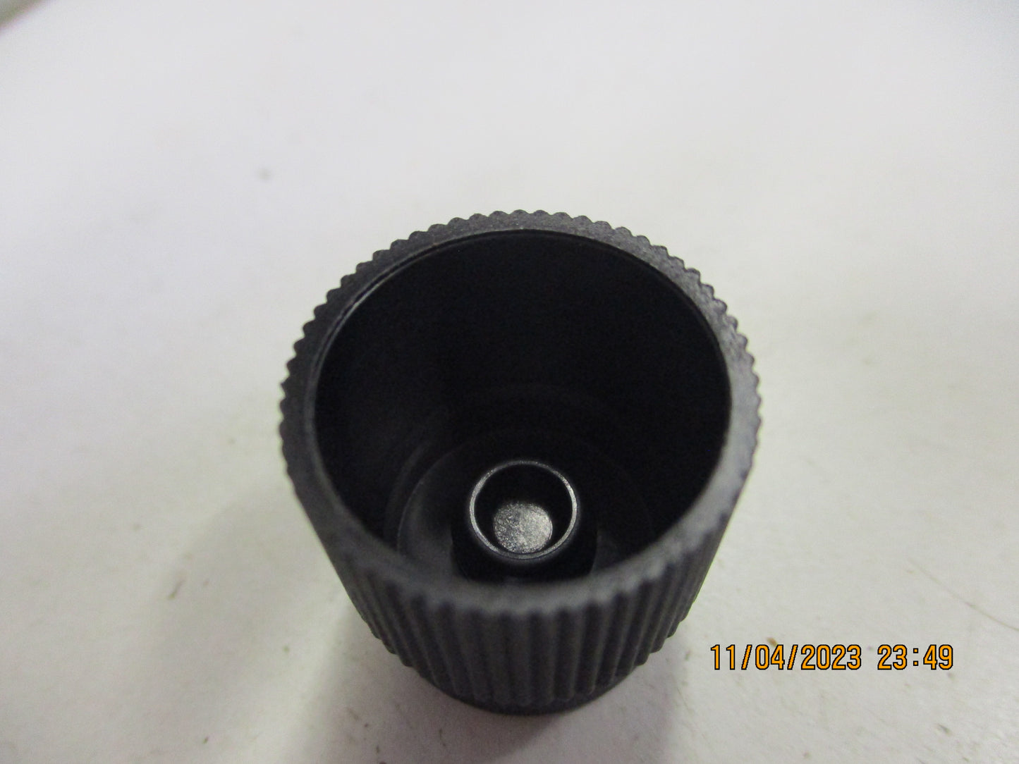 Holden Genuine M10 Air Conditioning Service Valve Fitting Cap New Part